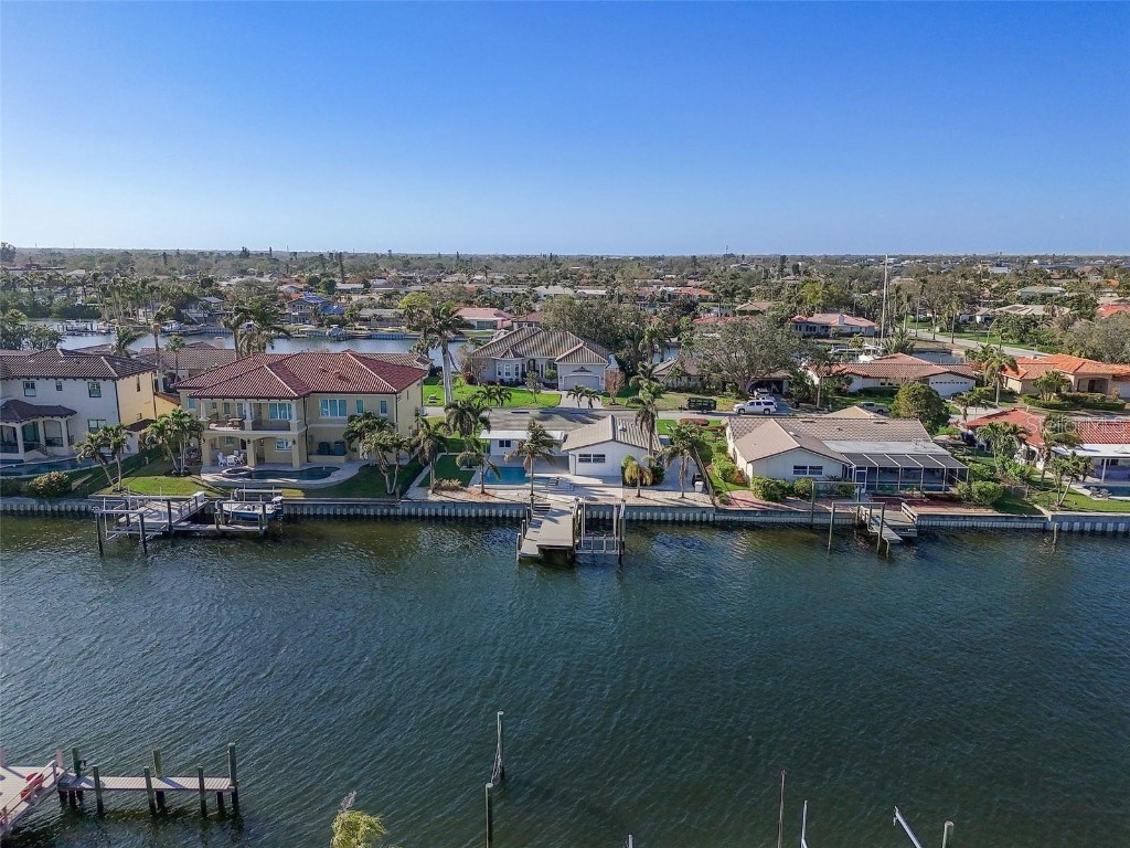 1984 Kansas Avenue NE Saint Petersburg FL 33703 - TAMPA BAY TB8458175 image45