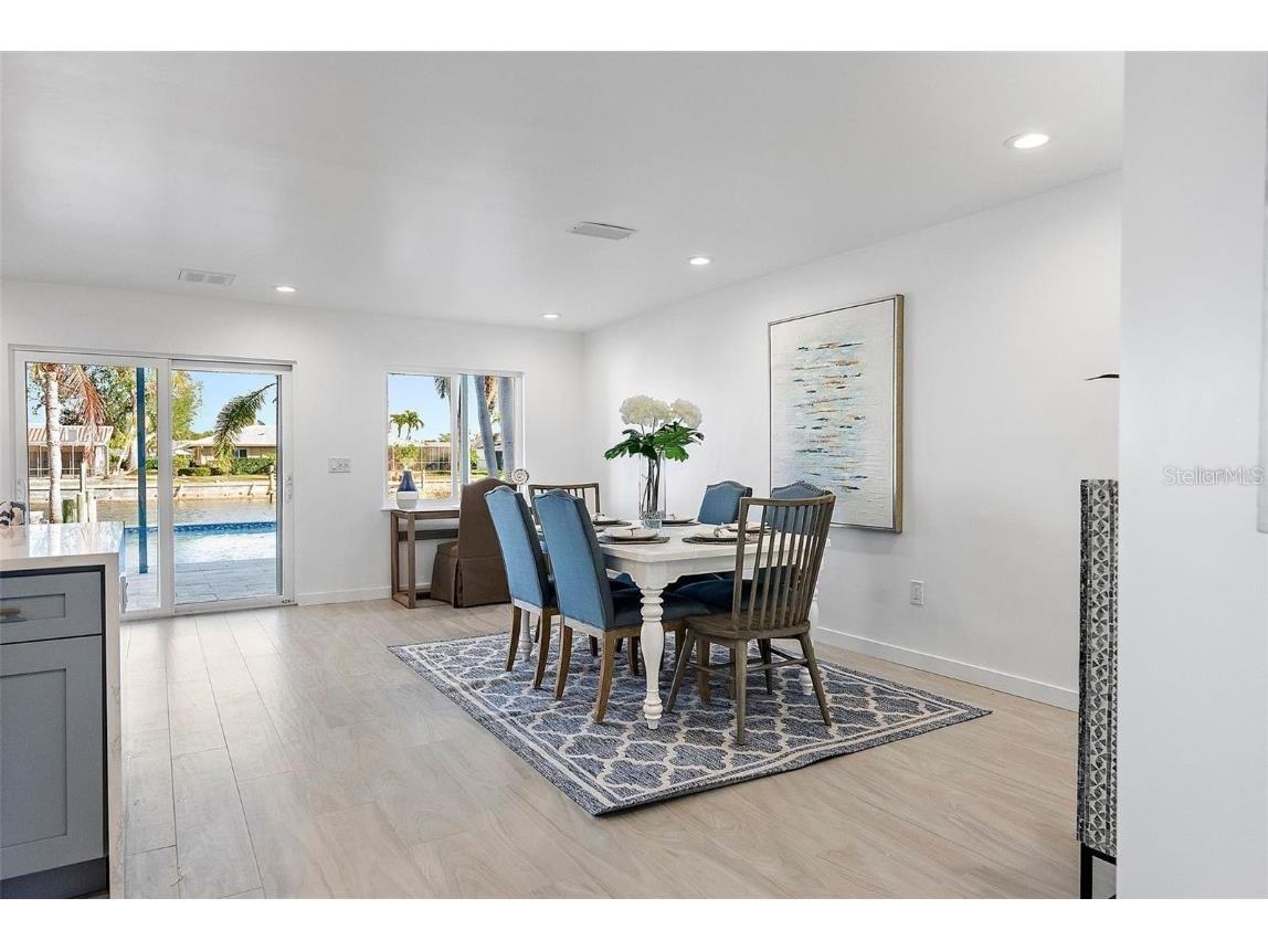 1984 Kansas Avenue NE Saint Petersburg FL 33703 - TAMPA BAY TB8458175 image5