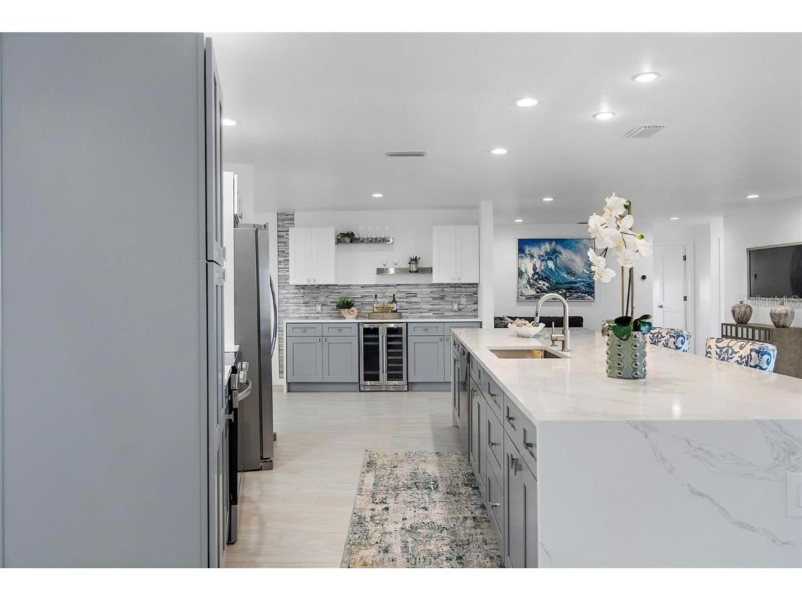 1984 Kansas Avenue NE Saint Petersburg FL 33703 - TAMPA BAY TB8458175 image8