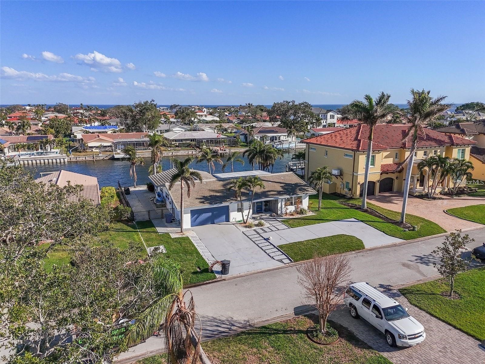 1984 Kansas Avenue NE Saint Petersburg FL 33703 - TAMPA BAY TB8502261 image46