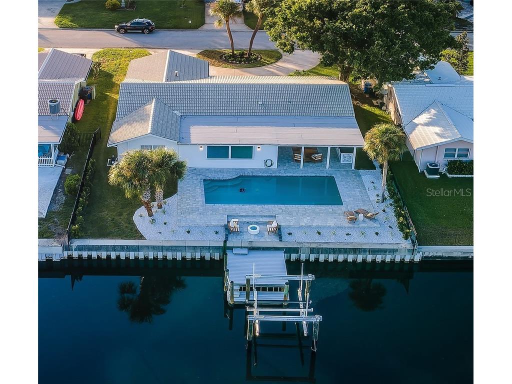 1984 Massachusetts Avenue NE Saint Petersburg FL 33703 - TAMPA BAY U8212727 image1