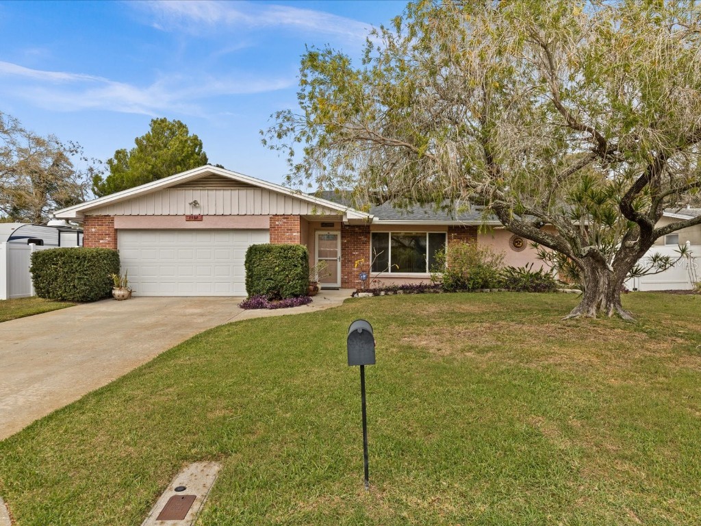 1984 Valley Drive Dunedin FL 34698 W7861981 image1