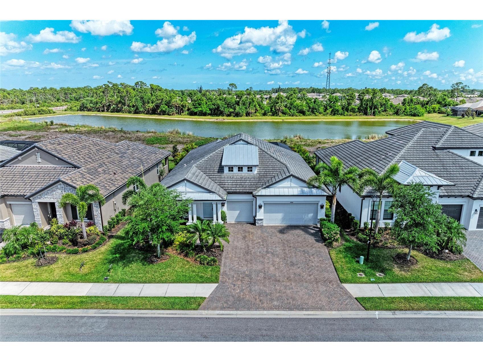 19842 Montenero Way Venice FL 34293 N6144135 image1