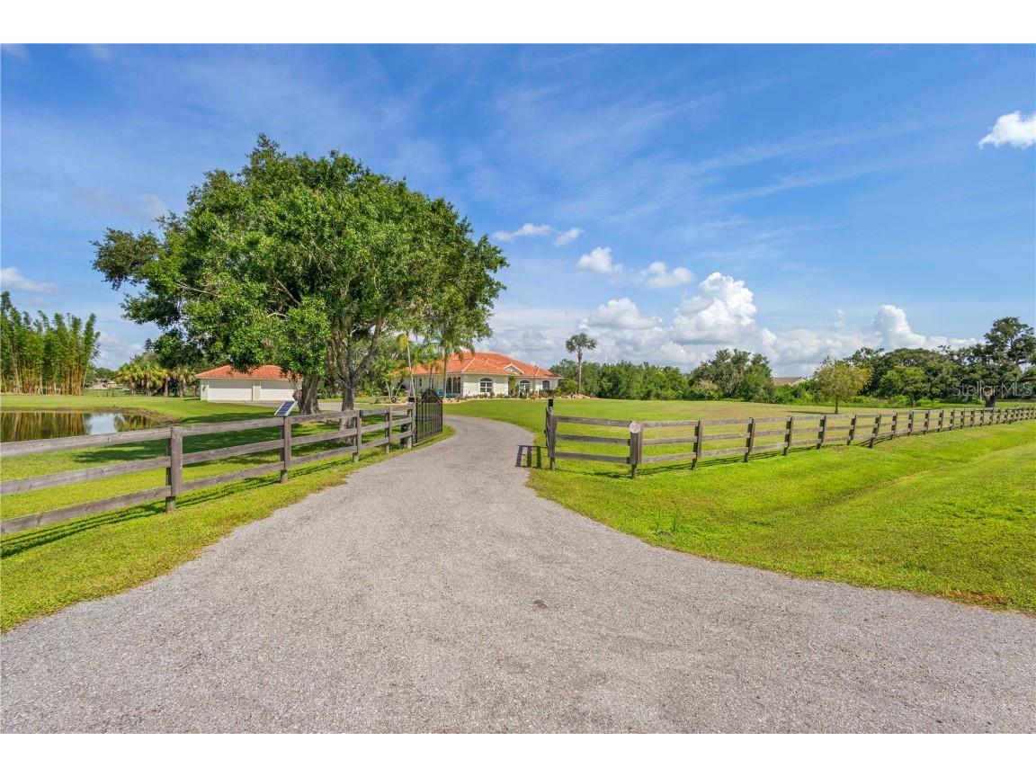 1985 Bel Air Star Parkway Sarasota FL 34240 A4658954 image2