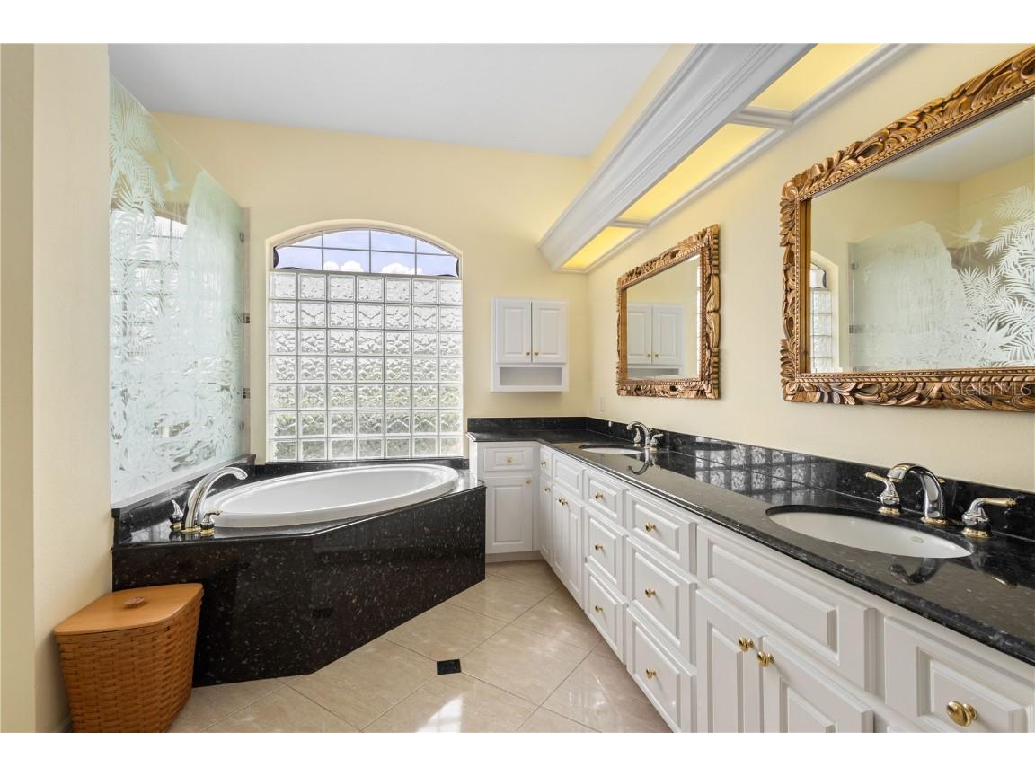 1985 Bel Air Star Parkway Sarasota FL 34240 A4658954 image21