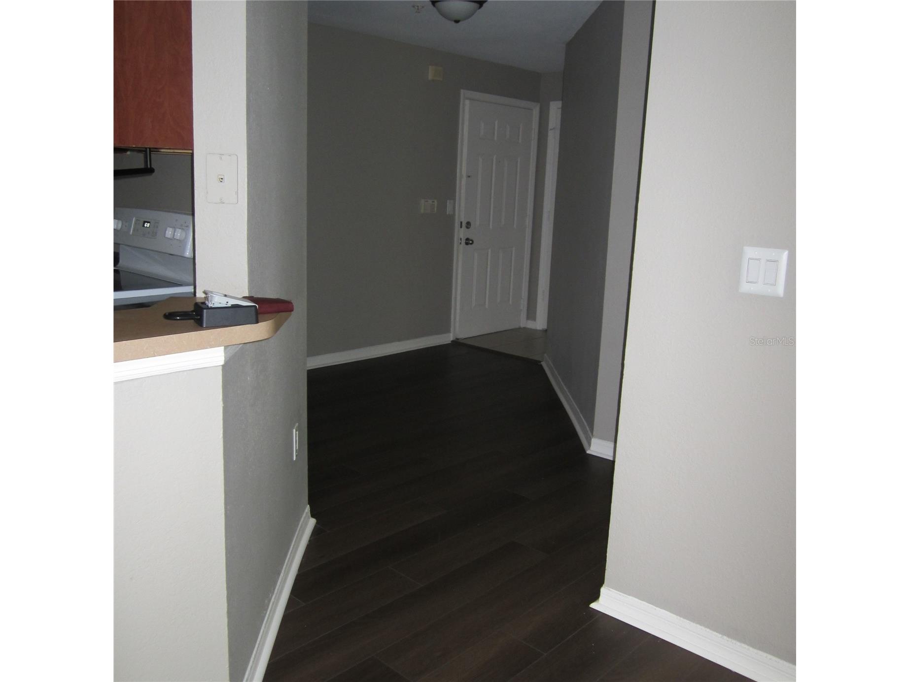 1985 Erving Circle #205 Ocoee FL 34761 O6422891 image3