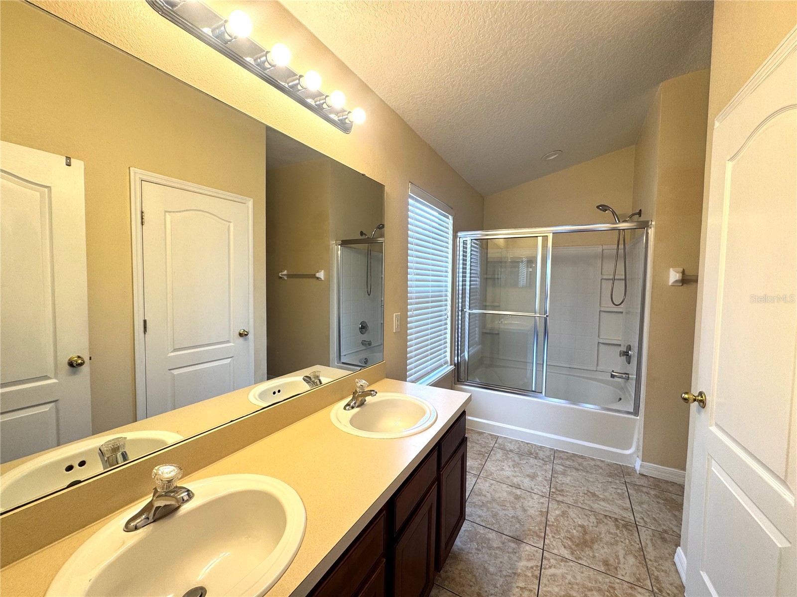 1985 Estancia Circle Kissimmee FL 34741 O6396265 image13