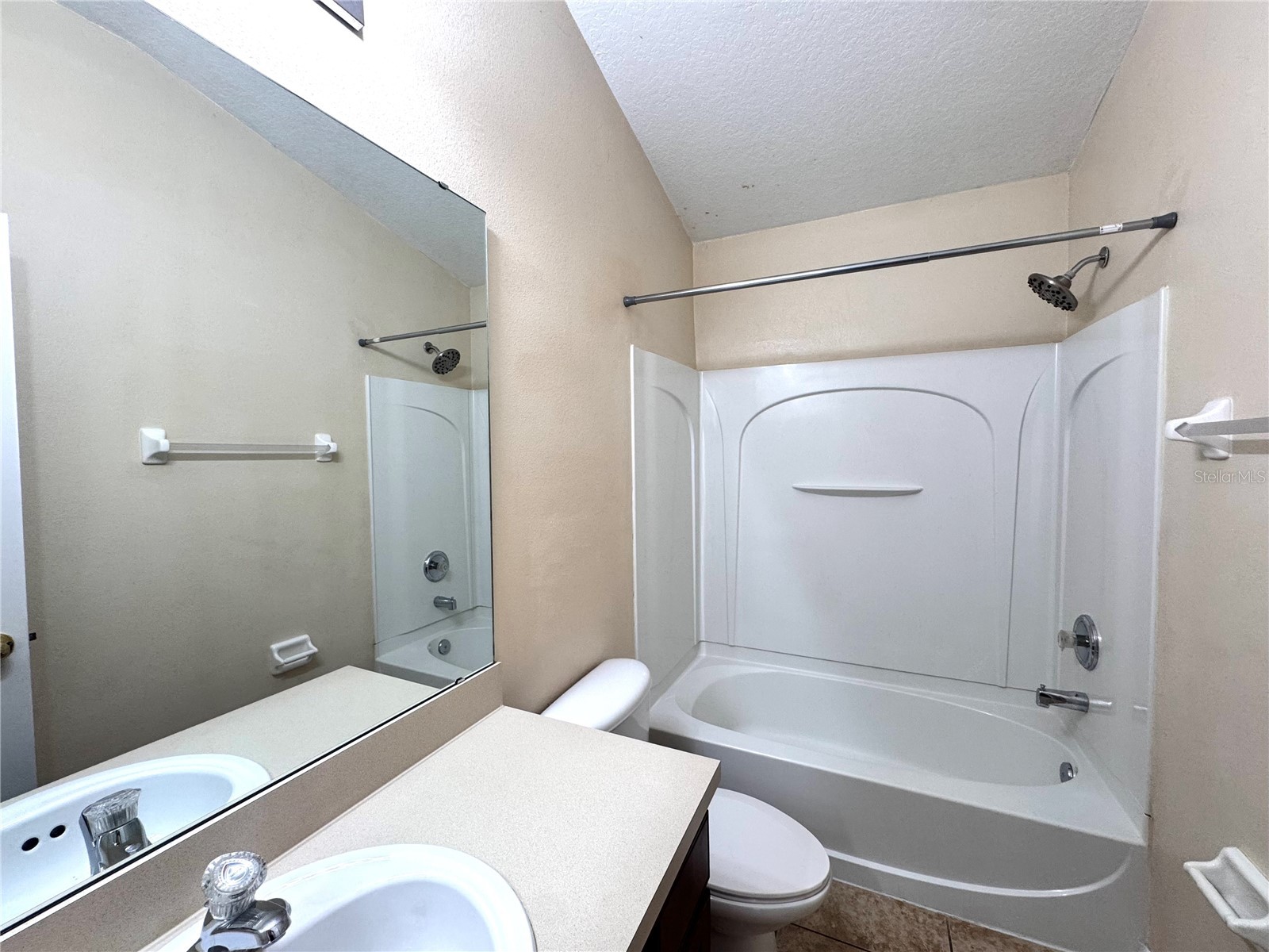 1985 Estancia Circle Kissimmee FL 34741 O6396265 image19