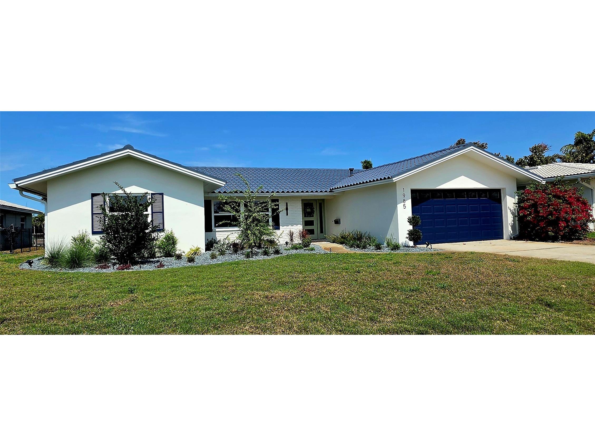 1985 Michigan Avenue NE Saint Petersburg FL 33703 - TAMPA BAY TB8480157 image1