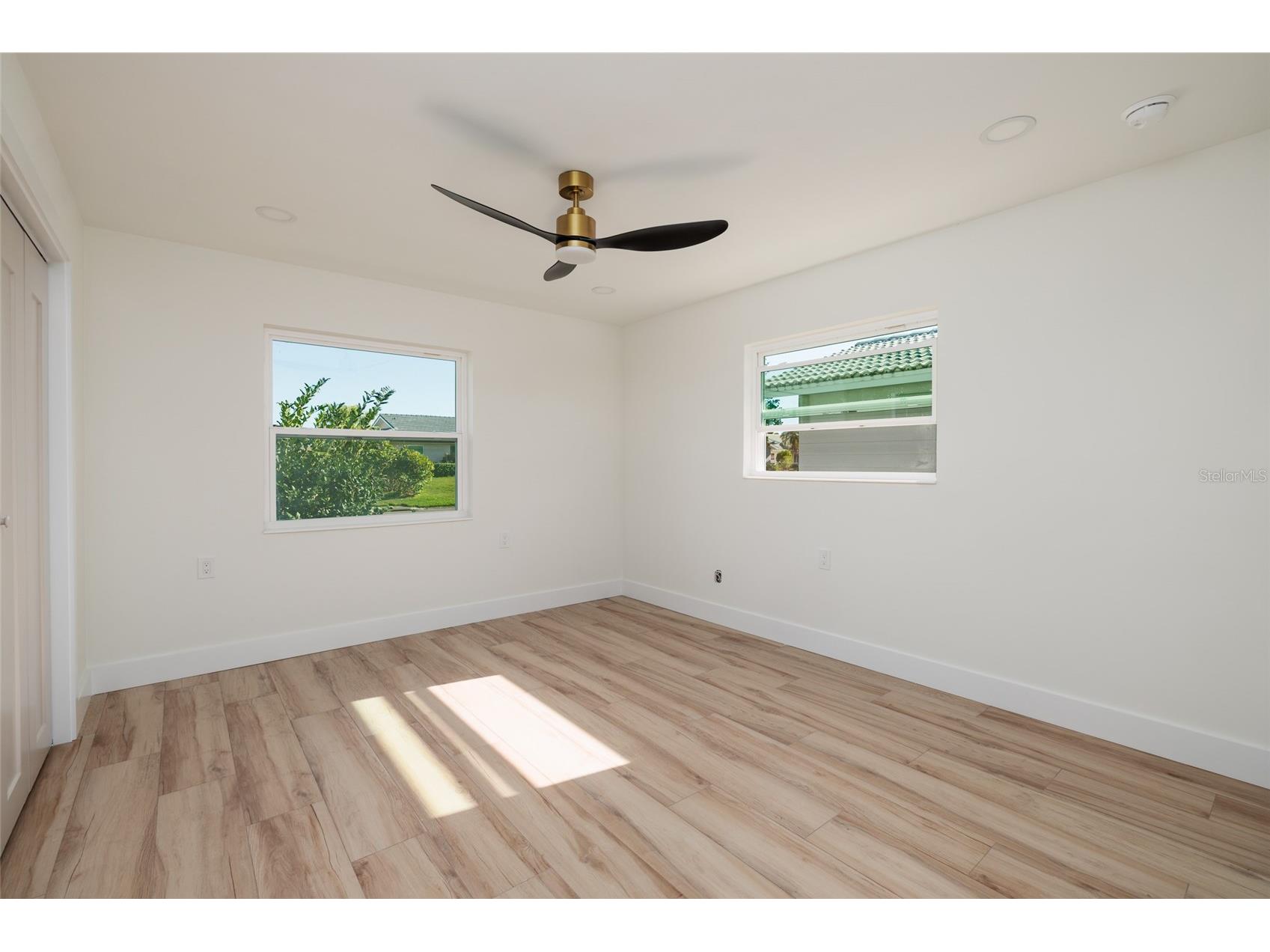 1985 Michigan Avenue NE Saint Petersburg FL 33703 - TAMPA BAY TB8480157 image23