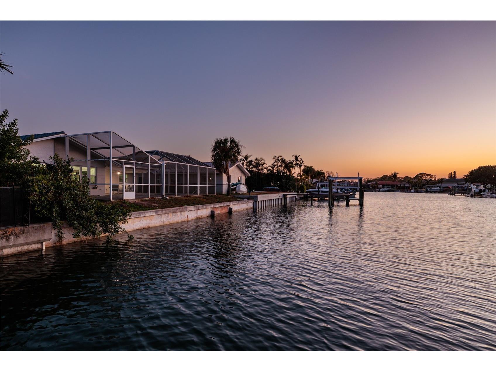 1985 Michigan Avenue NE Saint Petersburg FL 33703 - TAMPA BAY TB8480157 image3