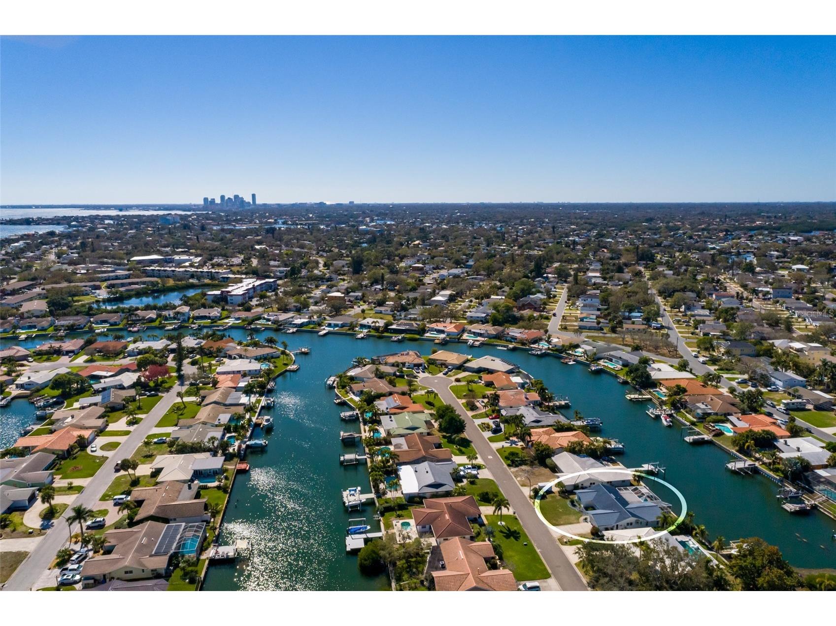 1985 Michigan Avenue NE Saint Petersburg FL 33703 - TAMPA BAY TB8480157 image38