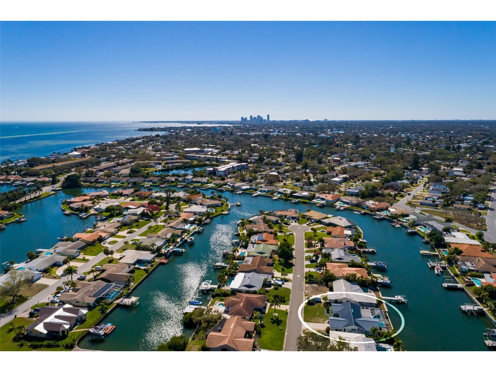 1985 Michigan Avenue NE Saint Petersburg FL 33703 - TAMPA BAY TB8480157 image39