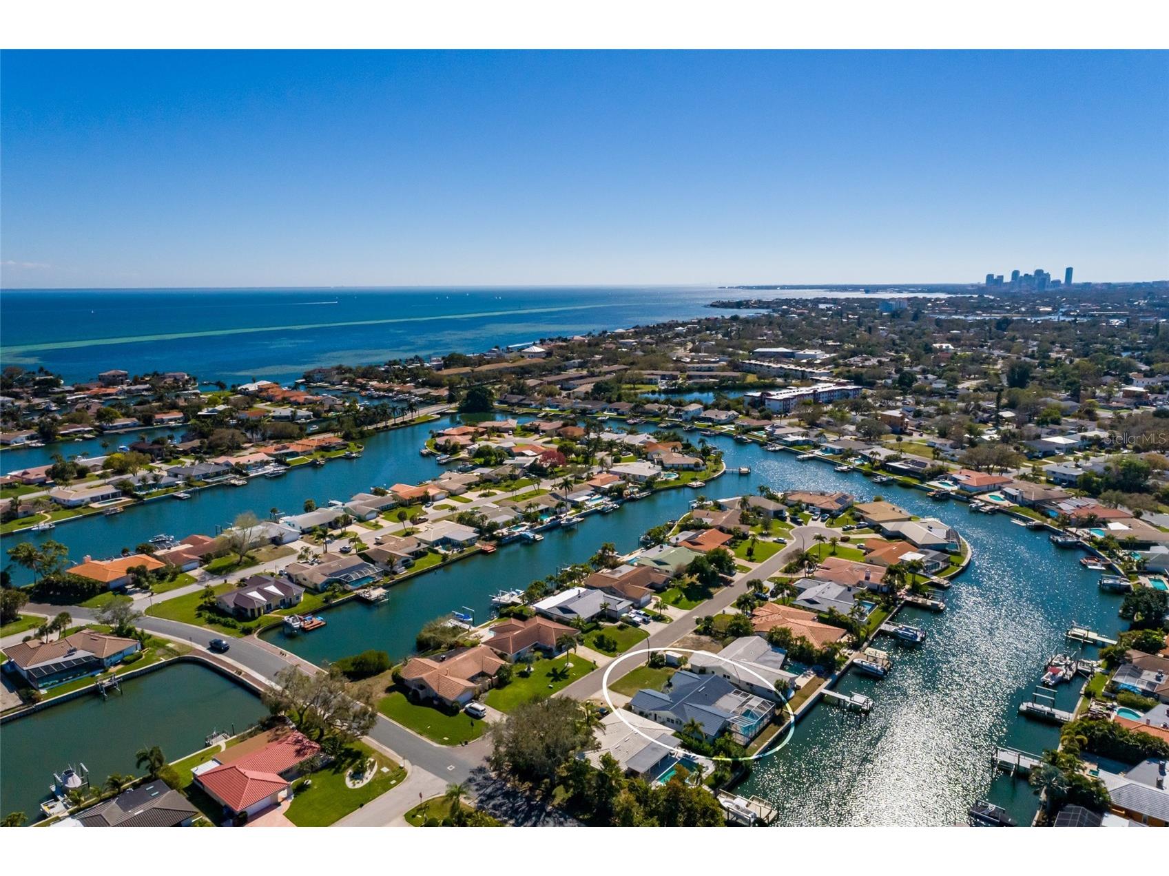 1985 Michigan Avenue NE Saint Petersburg FL 33703 - TAMPA BAY TB8480157 image40