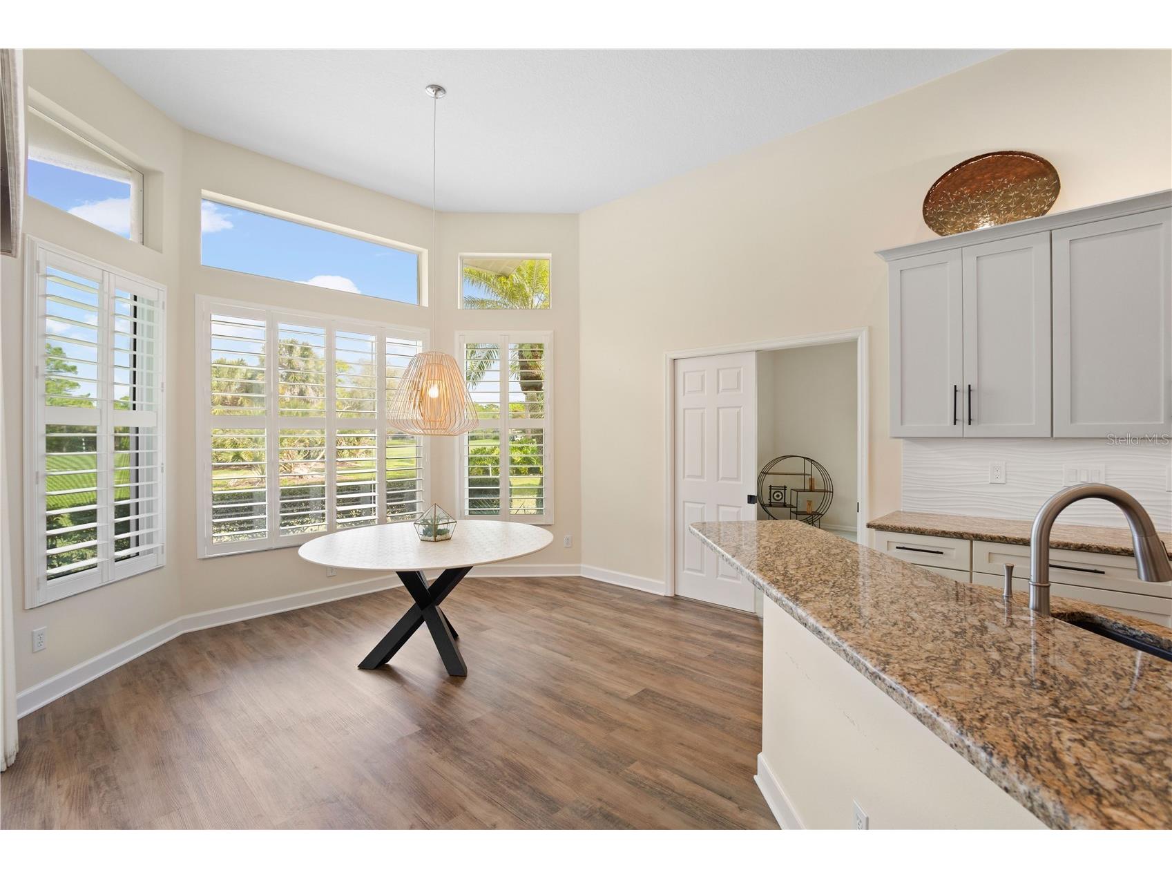 1985 White Feather Lane Nokomis FL 34275 N6143380 image7