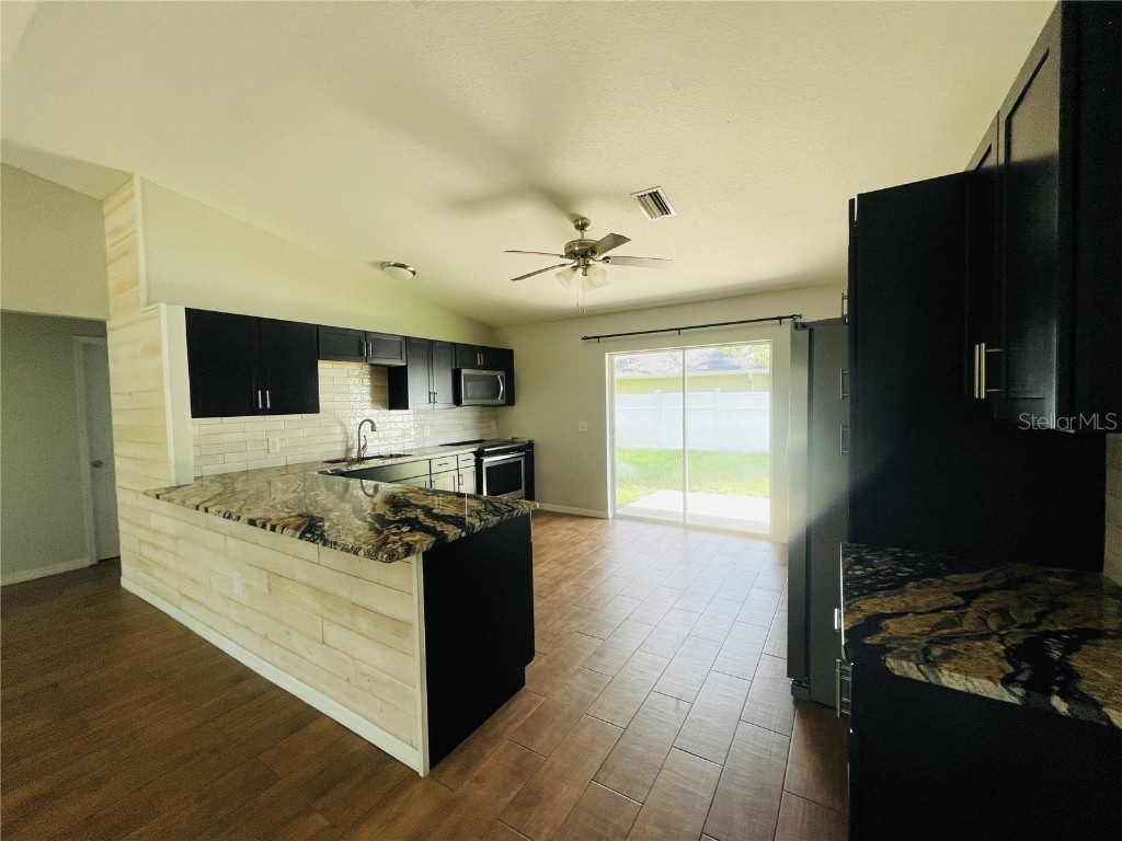 1986 Churchill Avenue North Port FL 34286 D6143887 image3