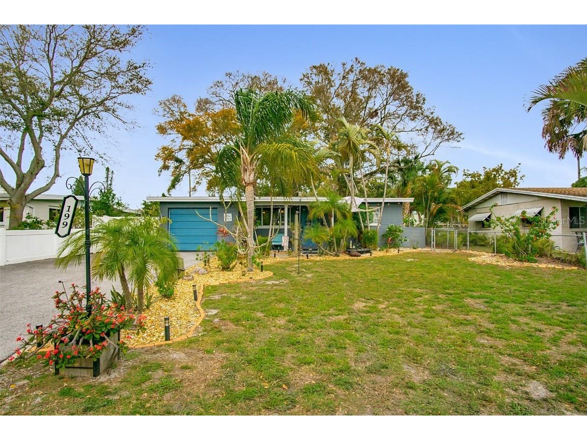 199 59th Avenue NE Saint Petersburg FL 33703 U8231002 image1
