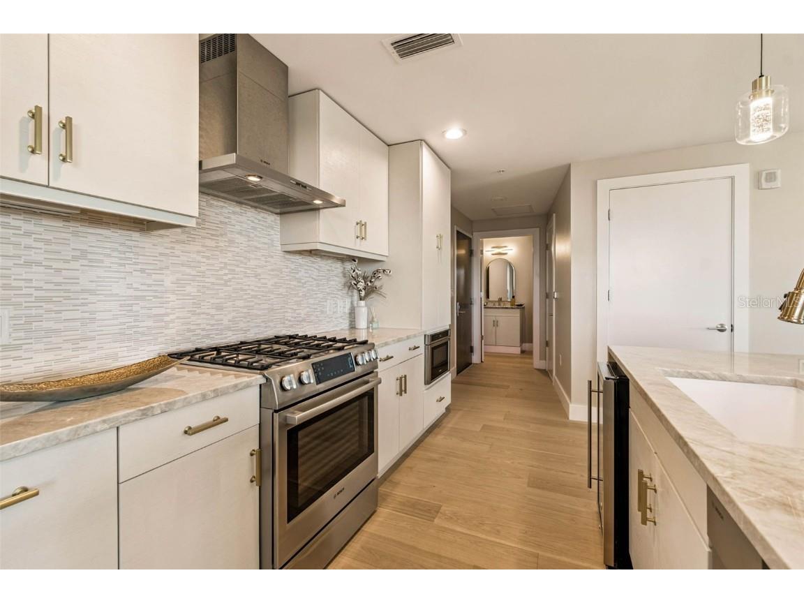 199 Dali Boulevard #1001 Saint Petersburg FL 33701 - TAMPA BAY TB8450660 image16