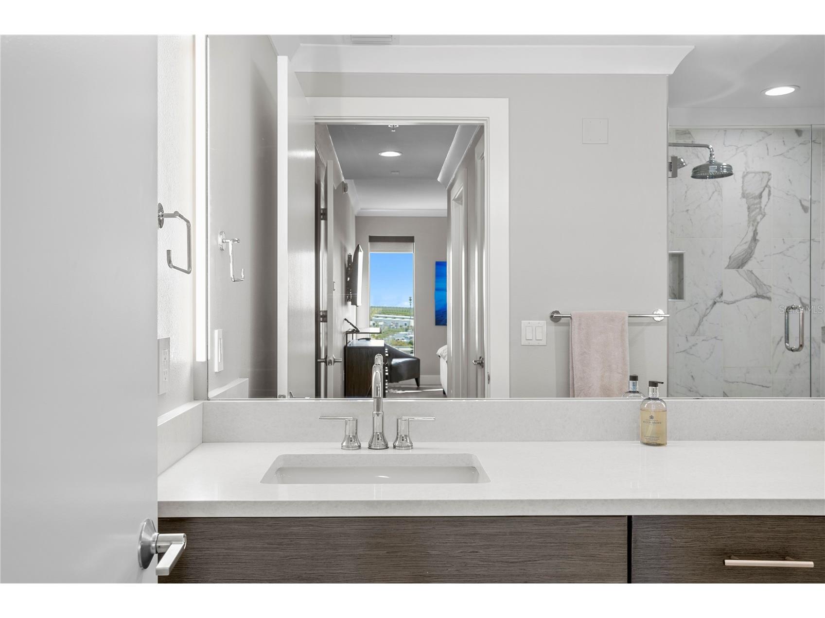199 Dali Boulevard #1002 Saint Petersburg FL 33701 - TAMPA BAY TB8493503 image34