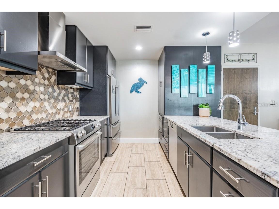 199 Dali Boulevard #403 Saint Petersburg FL 33701 TB8383034 image14