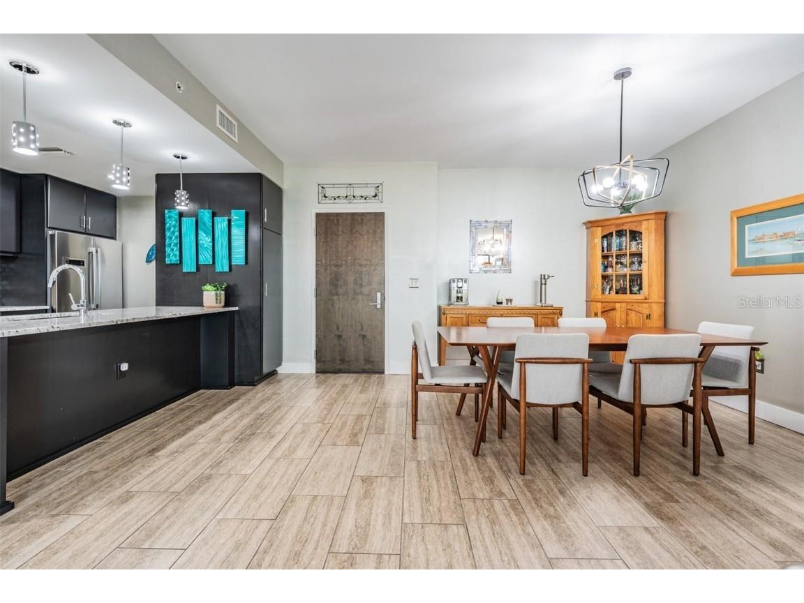199 Dali Boulevard #403 Saint Petersburg FL 33701 TB8383034 image2
