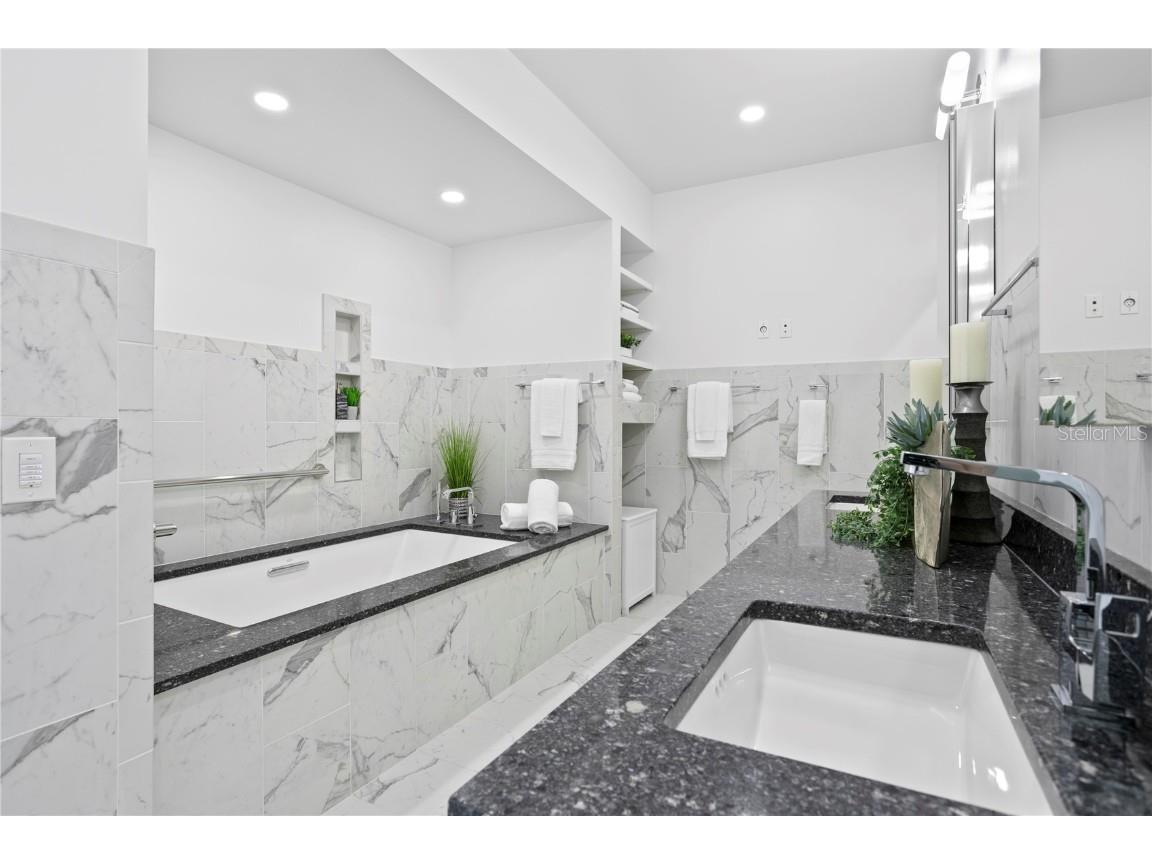 199 Dali Boulevard #PH-2 Saint Petersburg FL 33701 TB8448021 image19