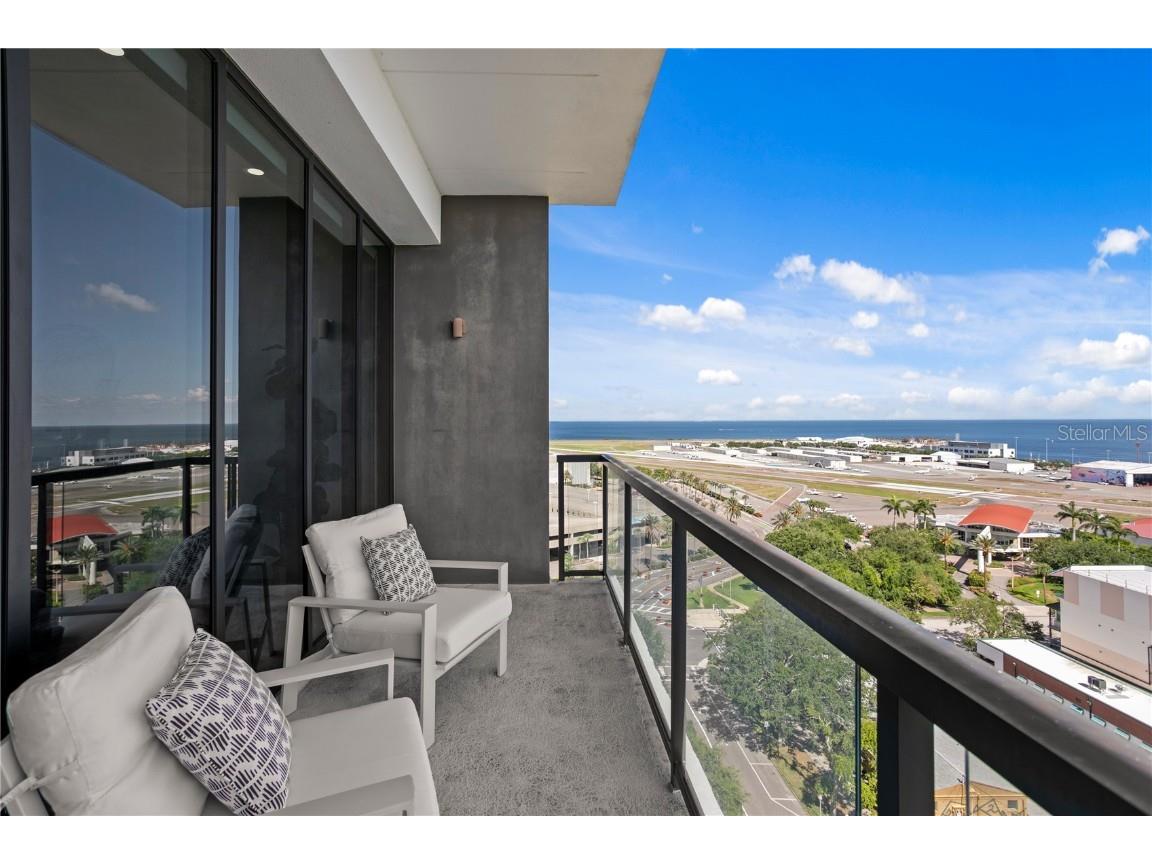 199 Dali Boulevard #PH-2 Saint Petersburg FL 33701 TB8448021 image30