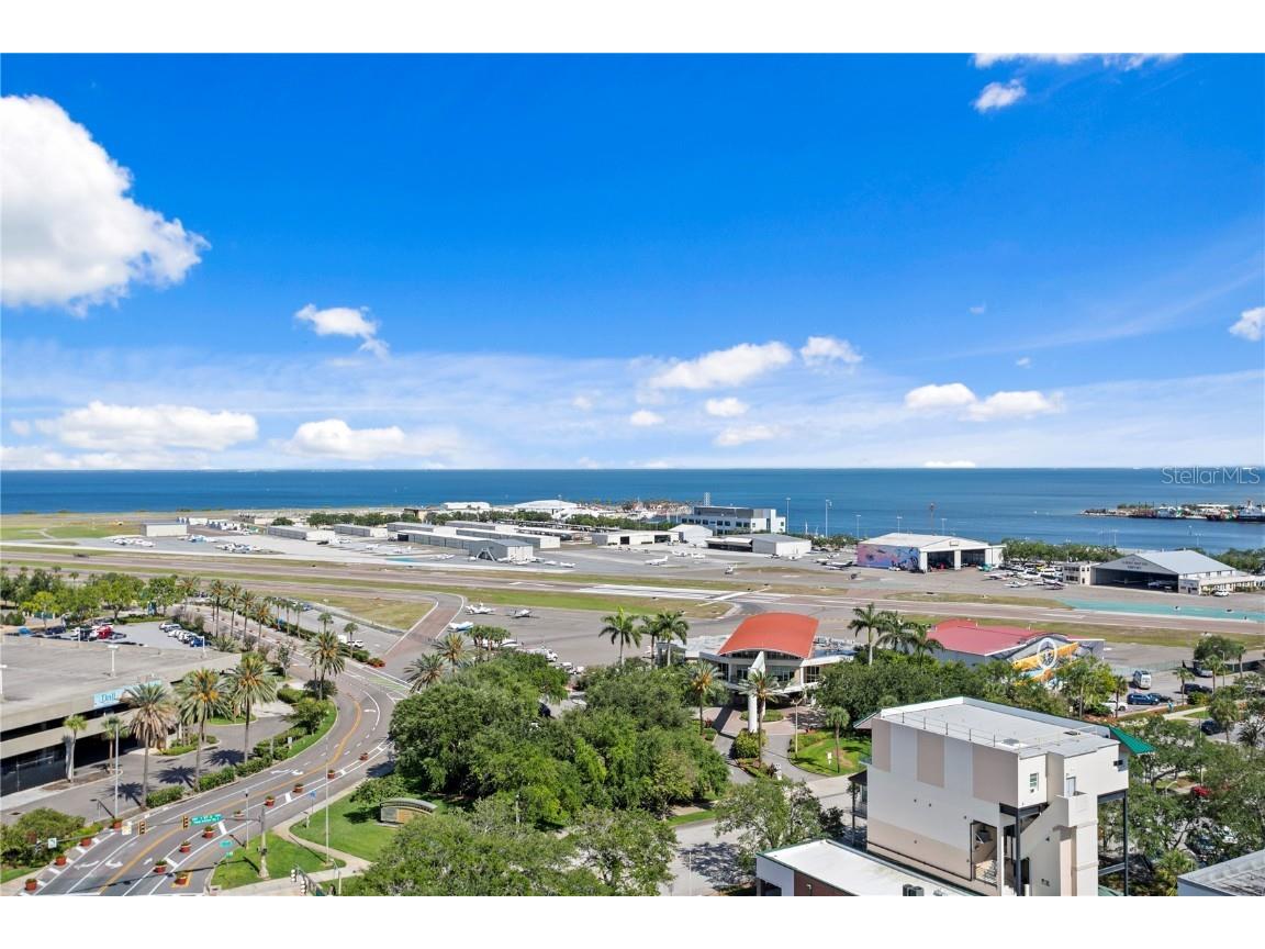 199 Dali Boulevard #PH-2 Saint Petersburg FL 33701 TB8448021 image4