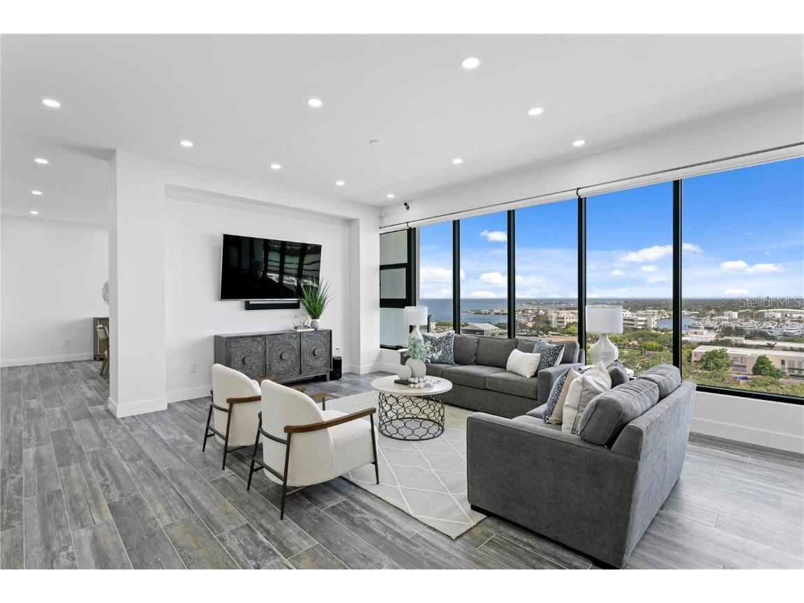 199 Dali Boulevard #PH-2 Saint Petersburg FL 33701 TB8448021 image6