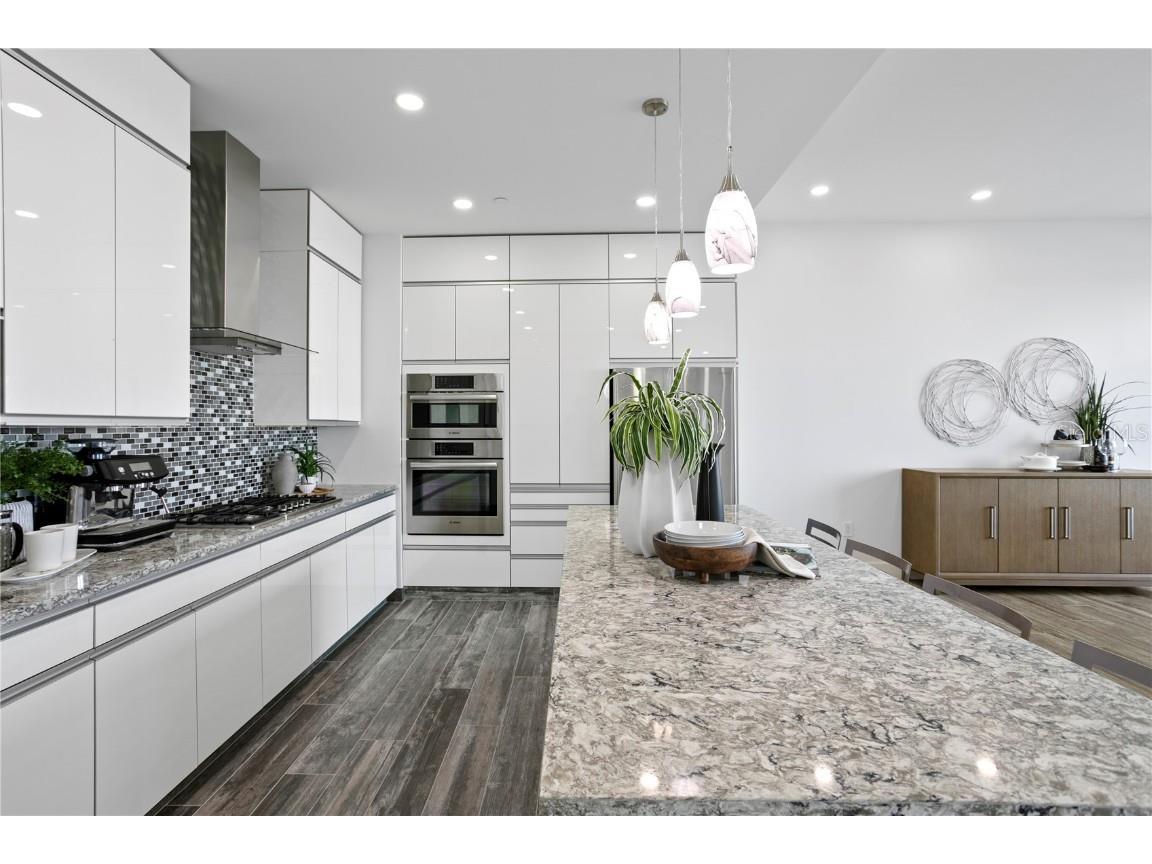 199 Dali Boulevard #PH-2 Saint Petersburg FL 33701 TB8448021 image9