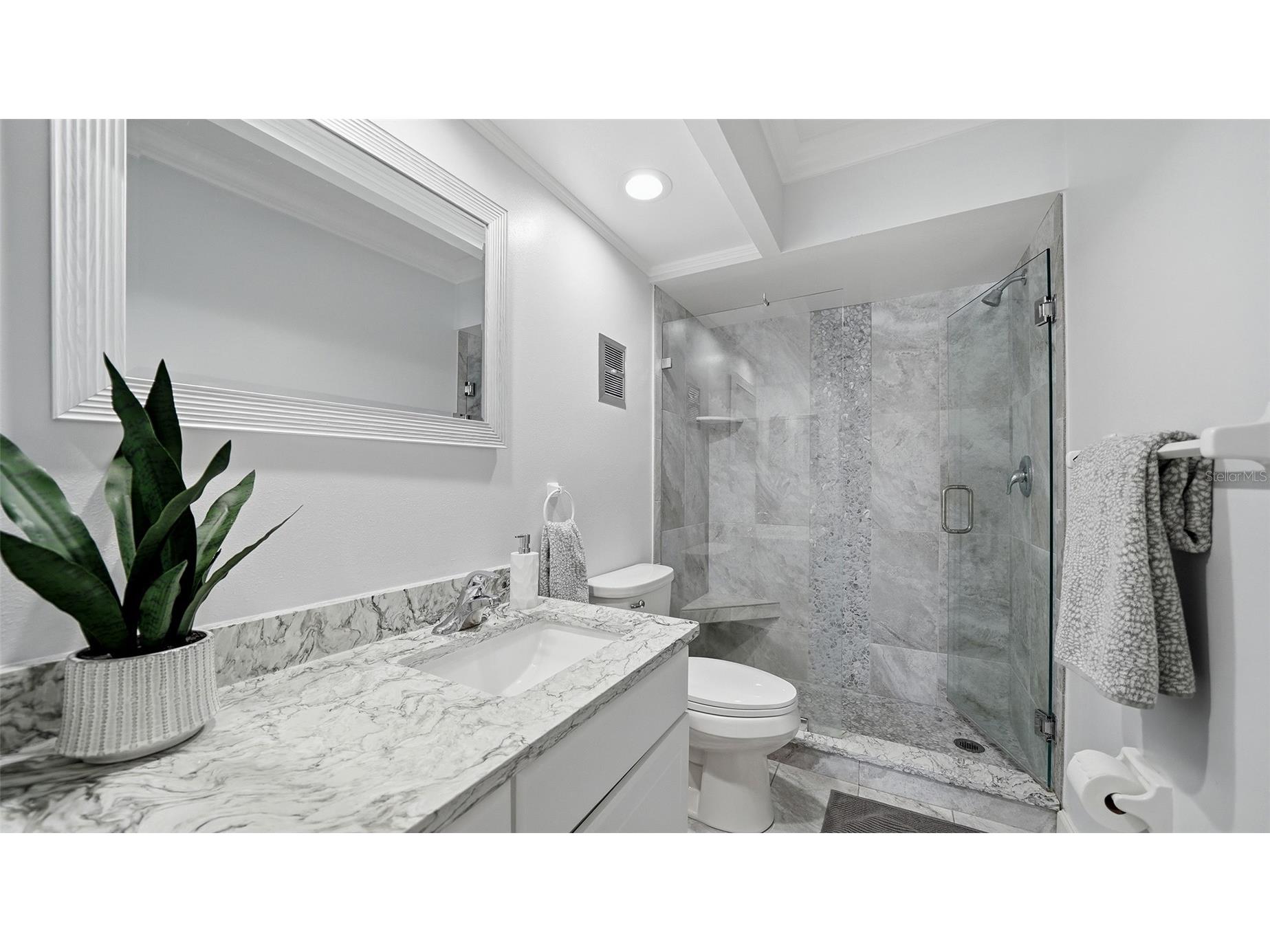 199 Whispering Sands Drive #204 Sarasota FL 34242 - GULF OF AMERICA A4684412 image35