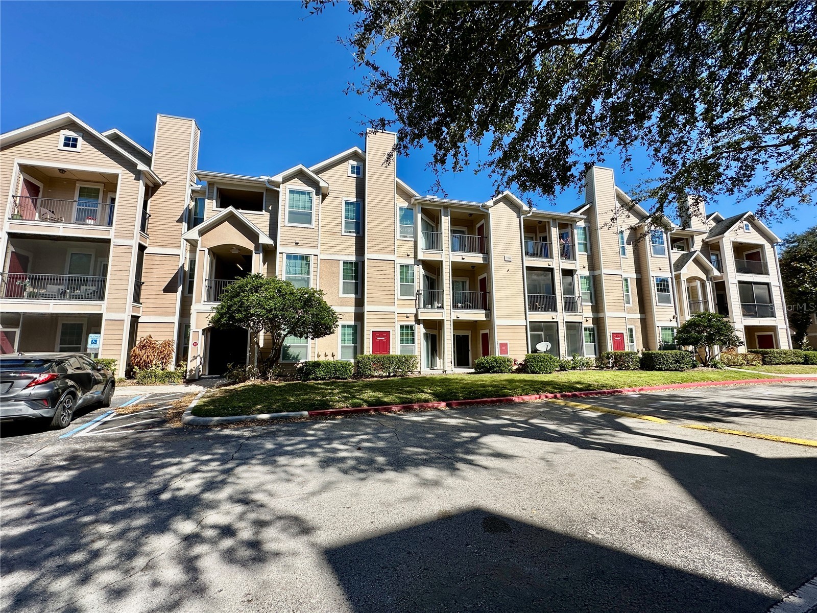 1990 Erving Circle #101 Ocoee FL 34761 O6384904 image1