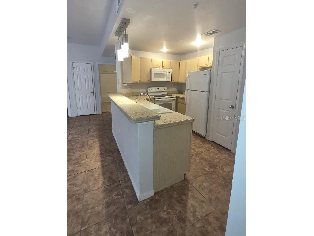 1990 Erving Circle #102 Ocoee FL 34761 S5140356 image11