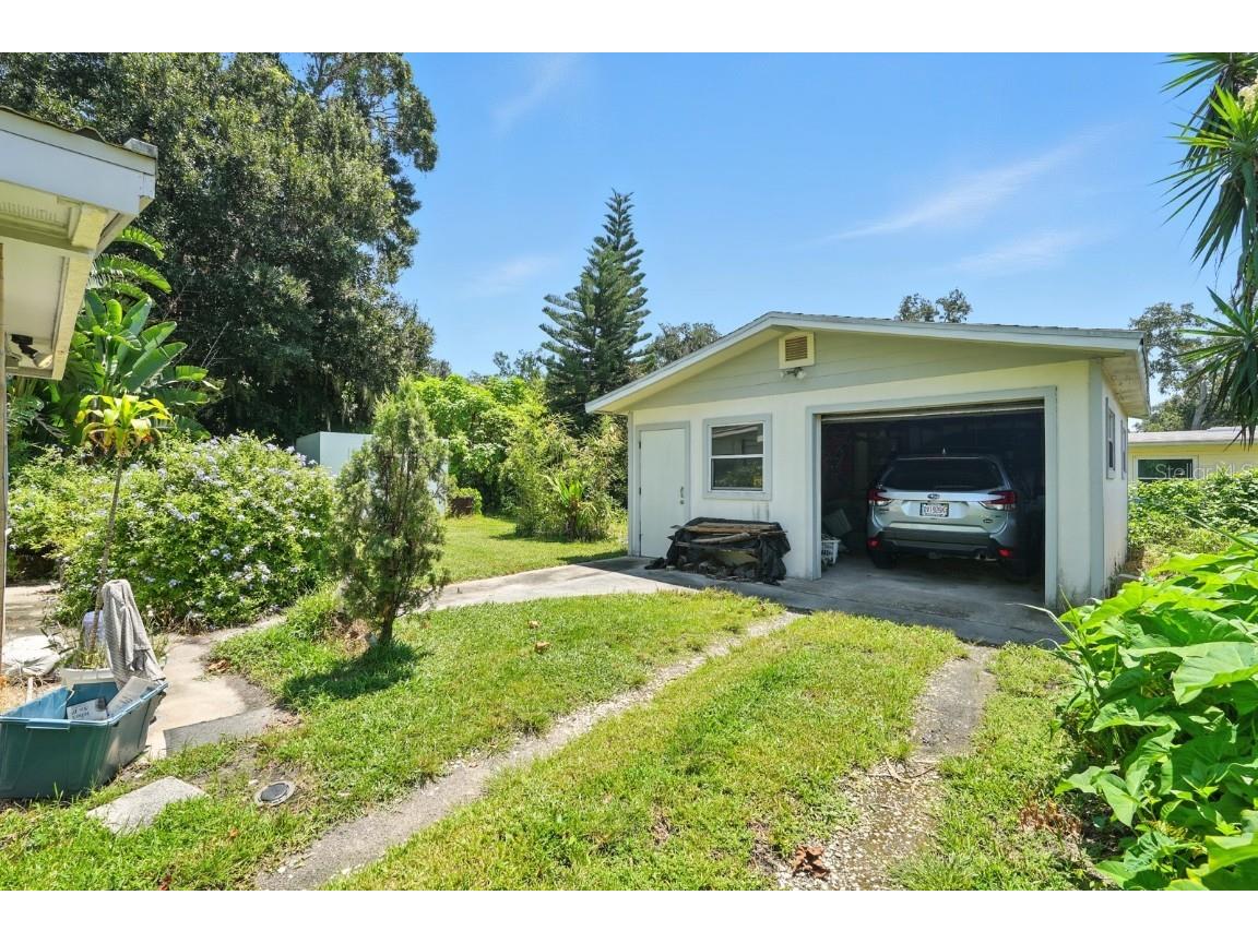 1990 Lake Drive New Smyrna Beach FL 32168 V4944254 image15