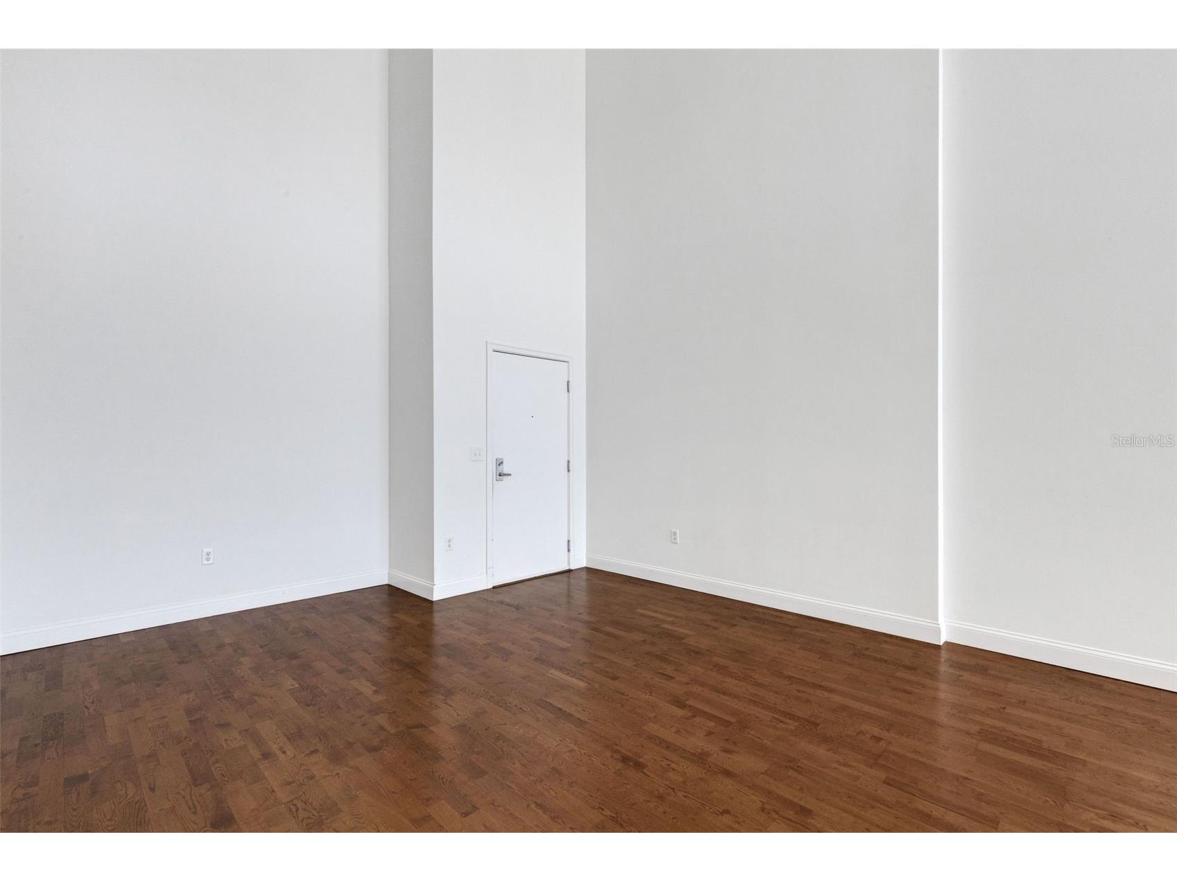 1990 Main Street #4 Sarasota FL 34236 A4687688 image14