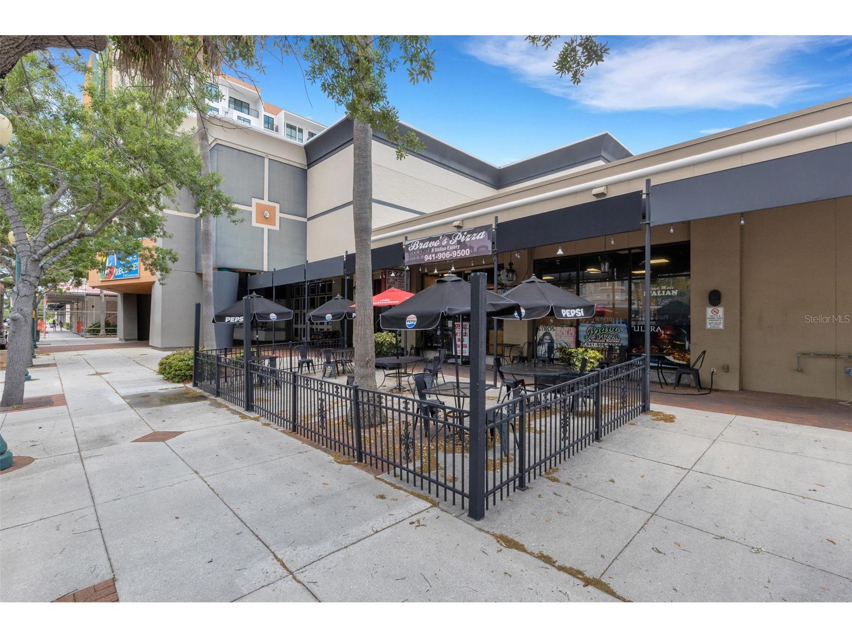 1990 Main Street #4 Sarasota FL 34236 A4687688 image44