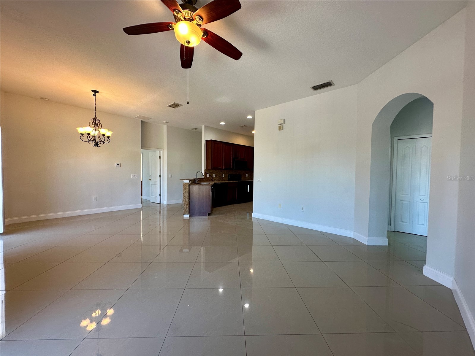 1991 Estancia Circle #16A Kissimmee FL 34741 O6396223 image10