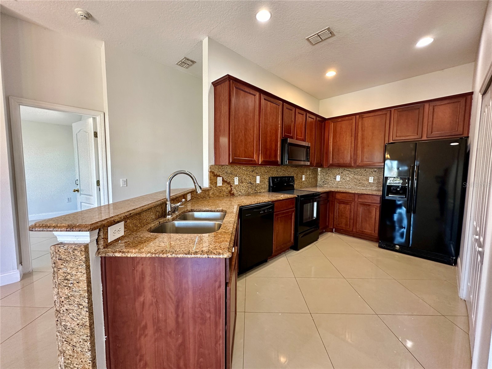 1991 Estancia Circle #16A Kissimmee FL 34741 O6396223 image3
