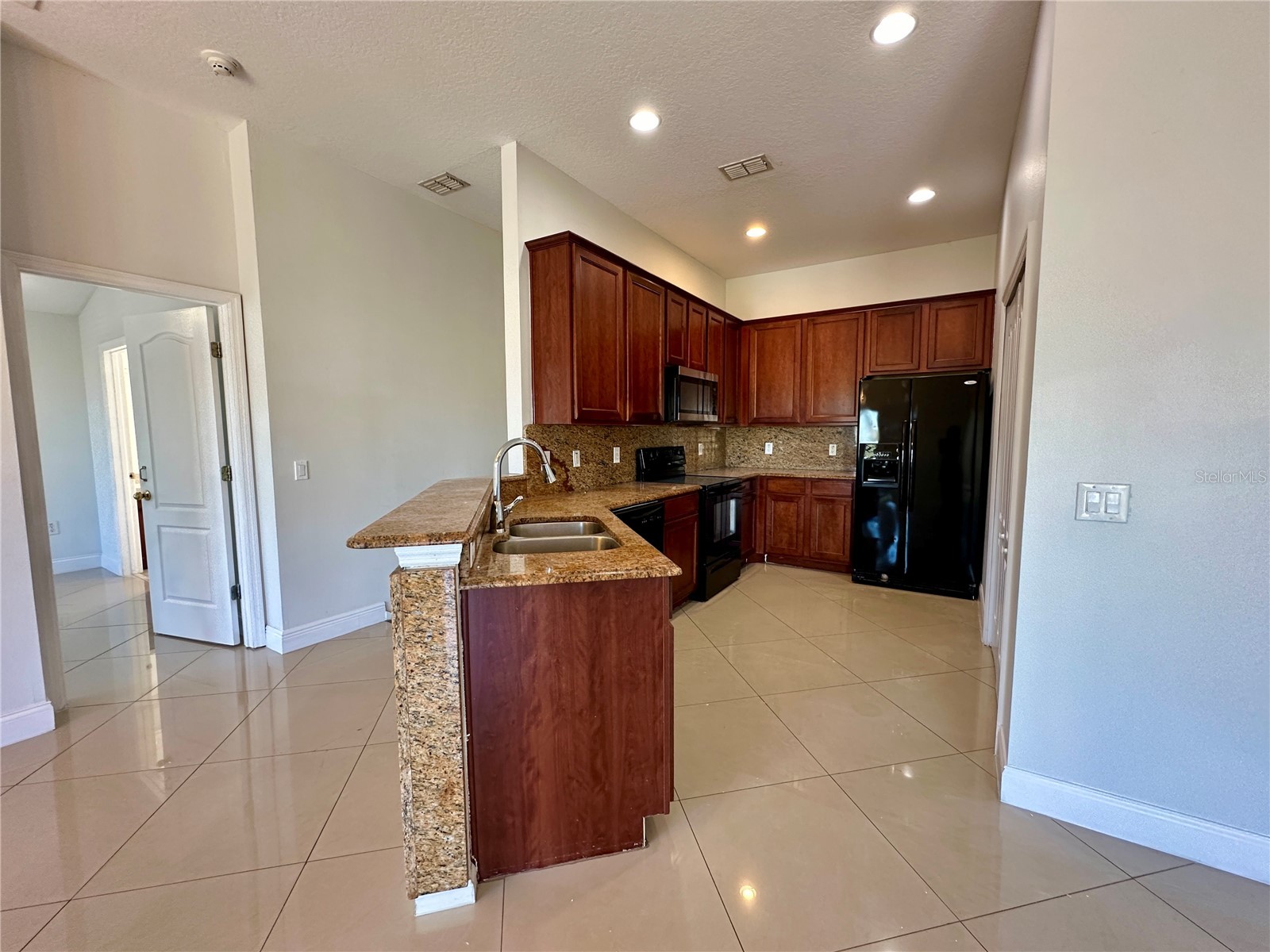 1991 Estancia Circle #16A Kissimmee FL 34741 O6396223 image5