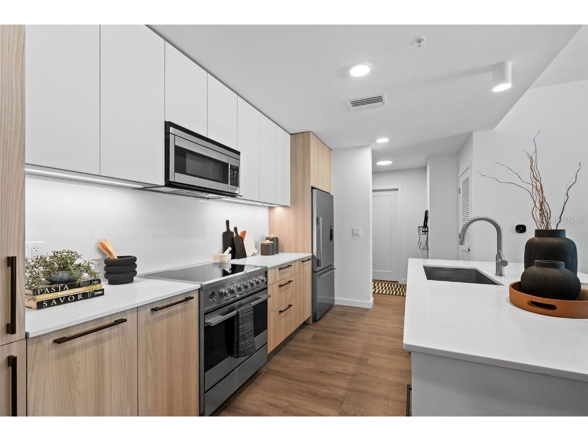 1991 Main Street #LINKS B1 PH Sarasota FL 34236 O6292289 image91