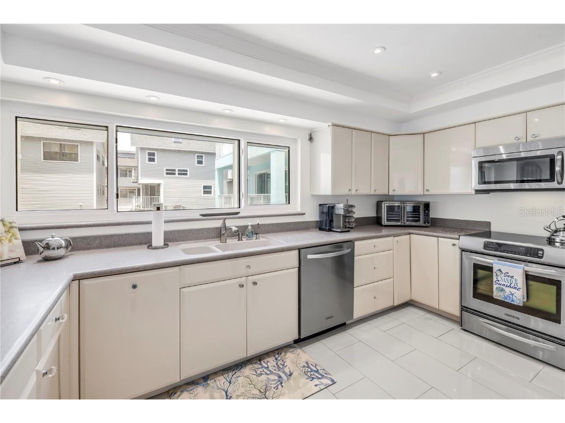 19910 Gulf Boulevard #102 Indian Shores FL 33785 - GULF OF MEXICO TB8382339 image6