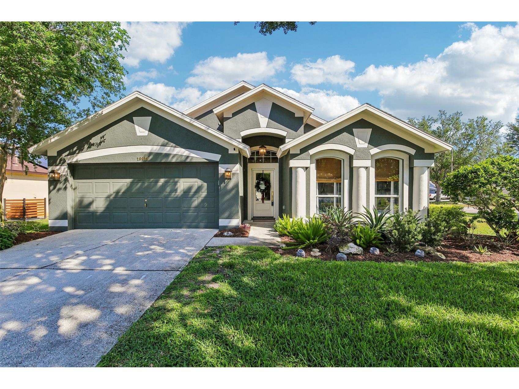 19918 Ellendale Drive Land O Lakes FL 34638 TB8499727 image1
