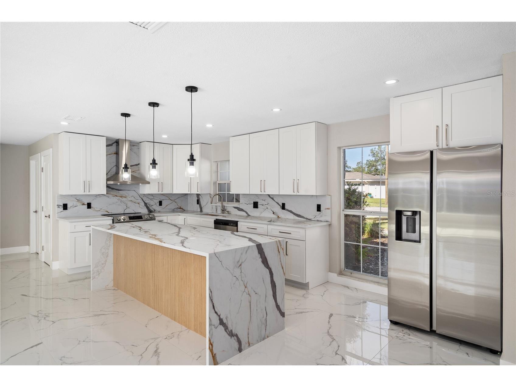 1992 Arvis Circle E Clearwater FL 33764 TB8458043 image16