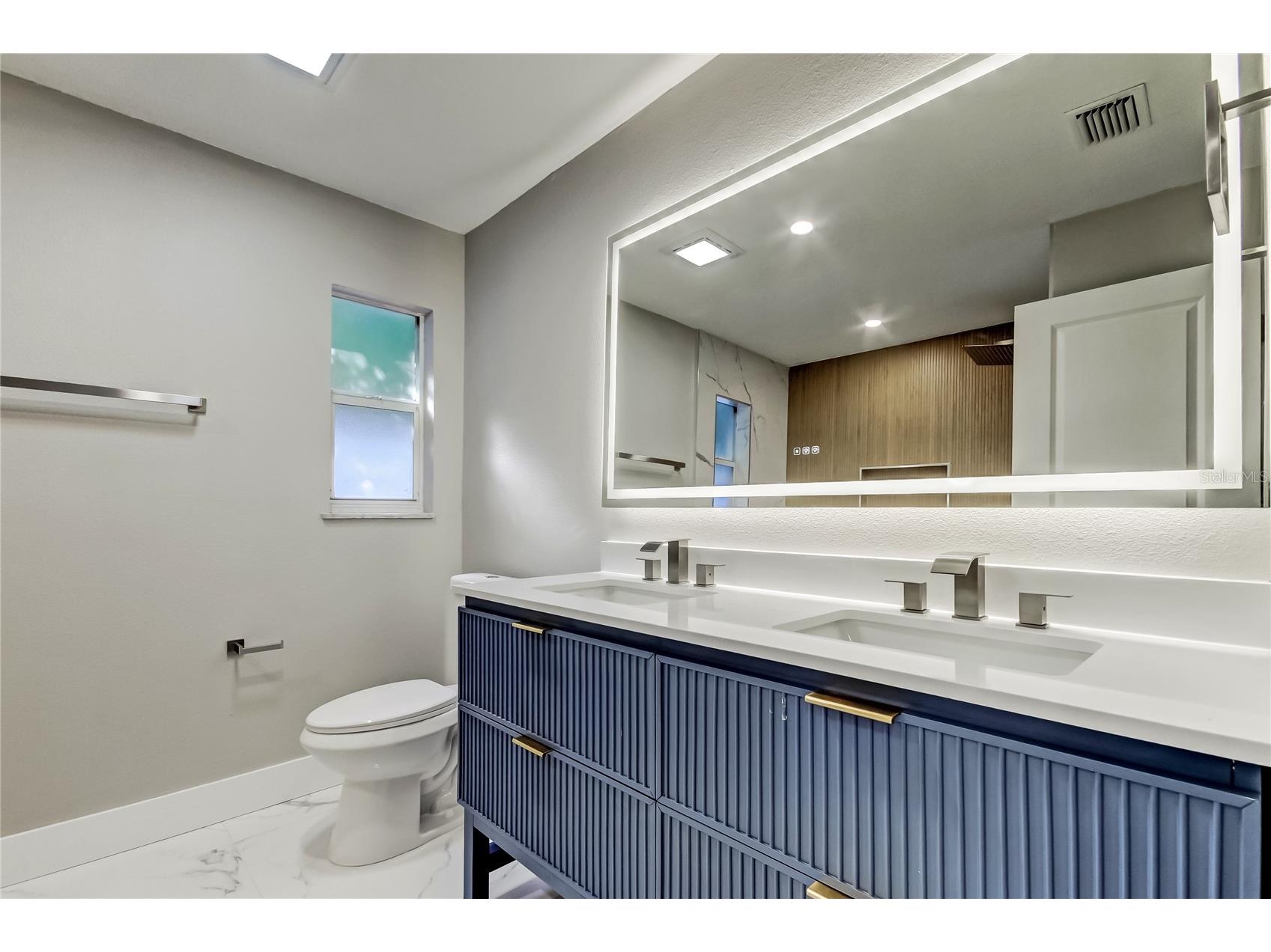 1992 Arvis Circle E Clearwater FL 33764 TB8458043 image23