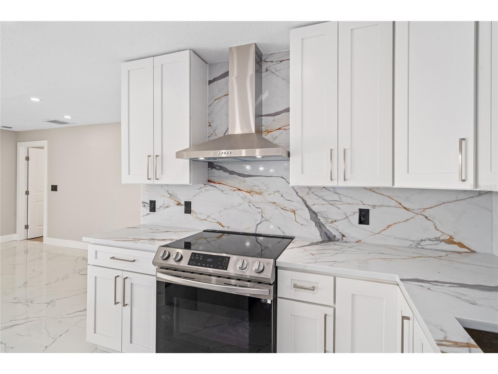 1992 Arvis Circle E Clearwater FL 33764 TB8458043 image27