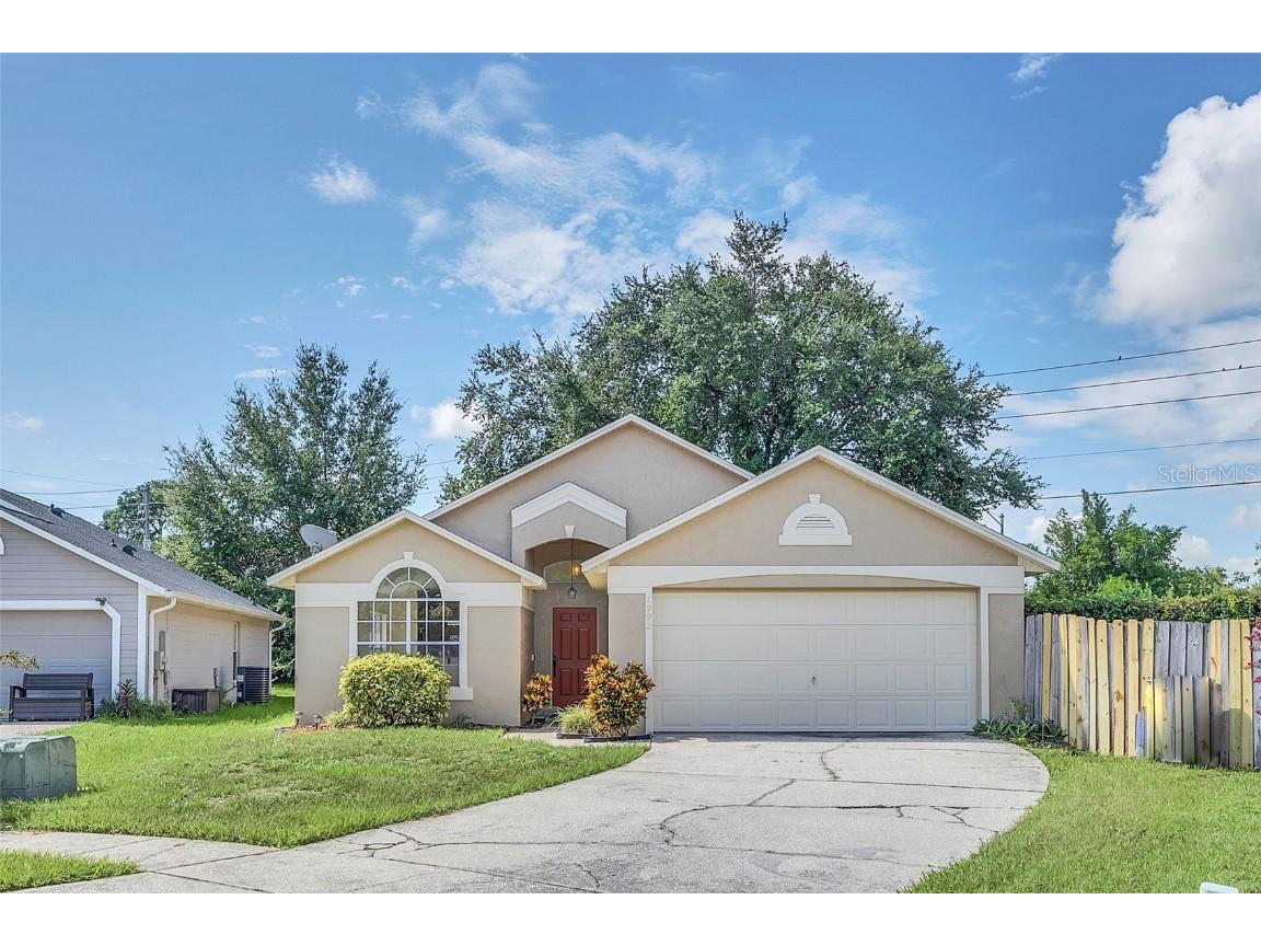 1992 Grasmere Drive Apopka FL 32703 V4938179 image1