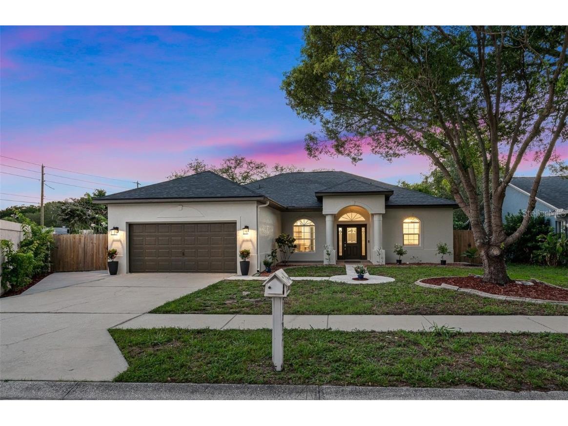 1992 Hidden Springs Place Clearwater FL 33760 U8232212 image1