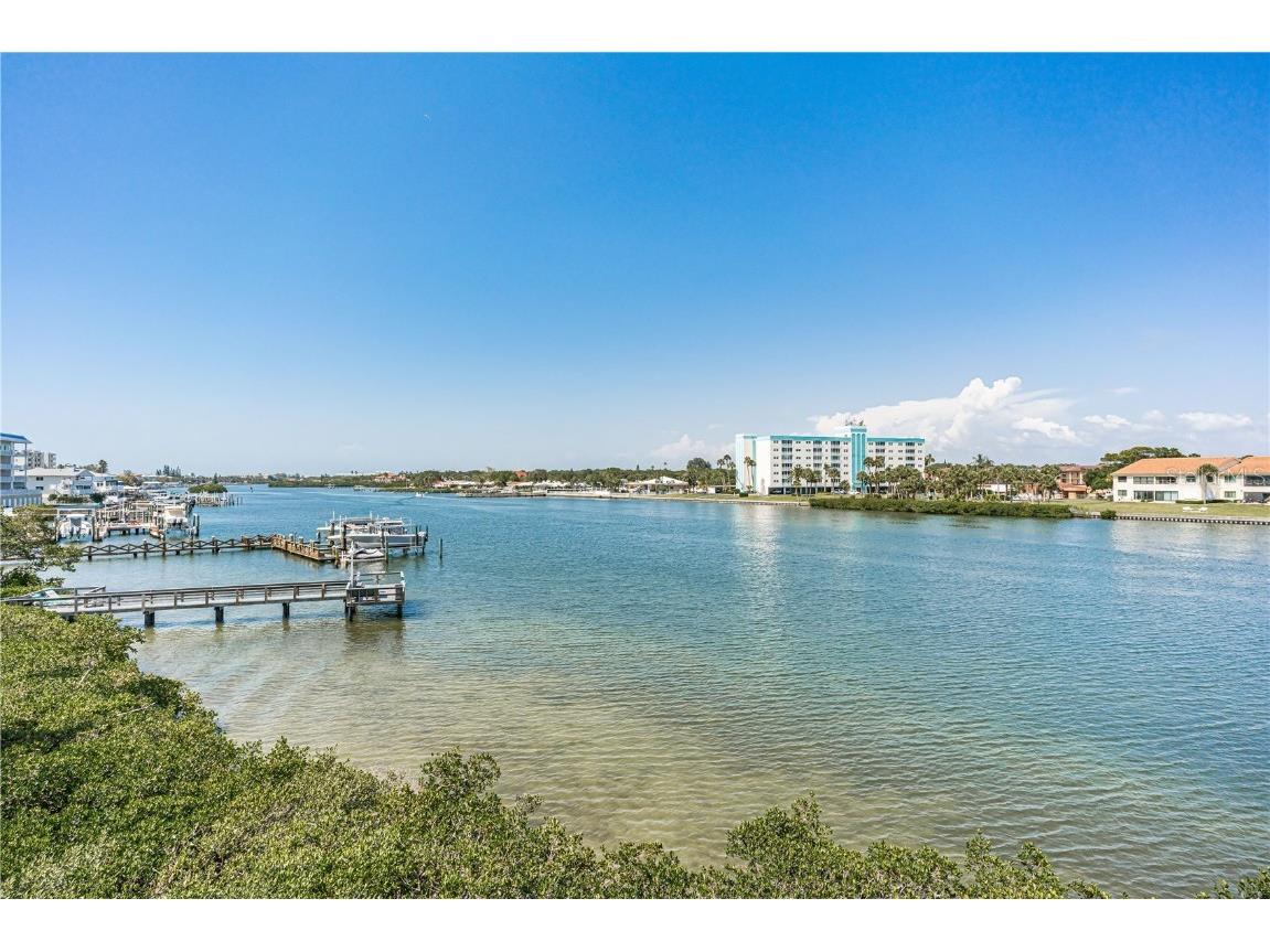 19925 Gulf Boulevard #102 Indian Shores FL 33785 - INTRACOASTAL WATERWAY U8184543 image1