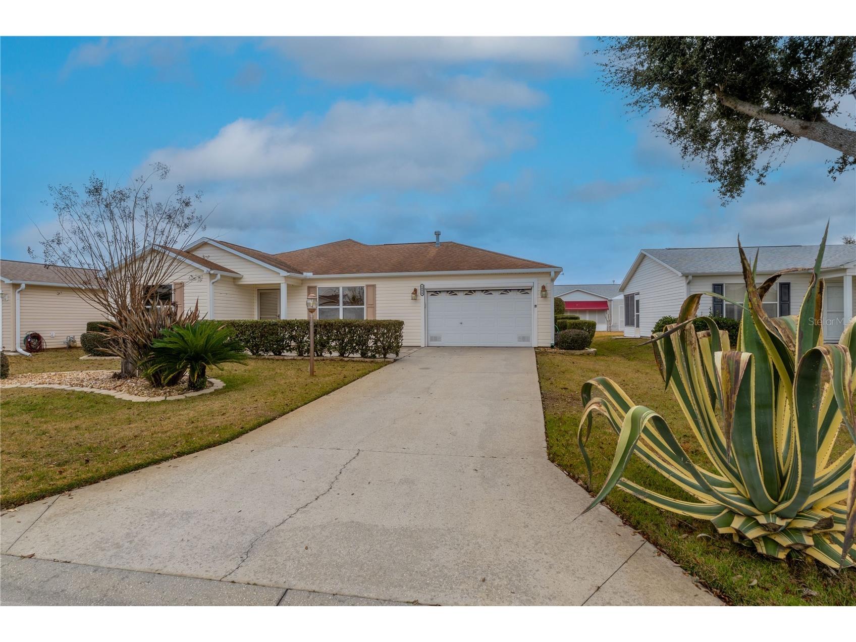 1994 Orangeburg Terrace The Villages FL 32162 OM719204 image1