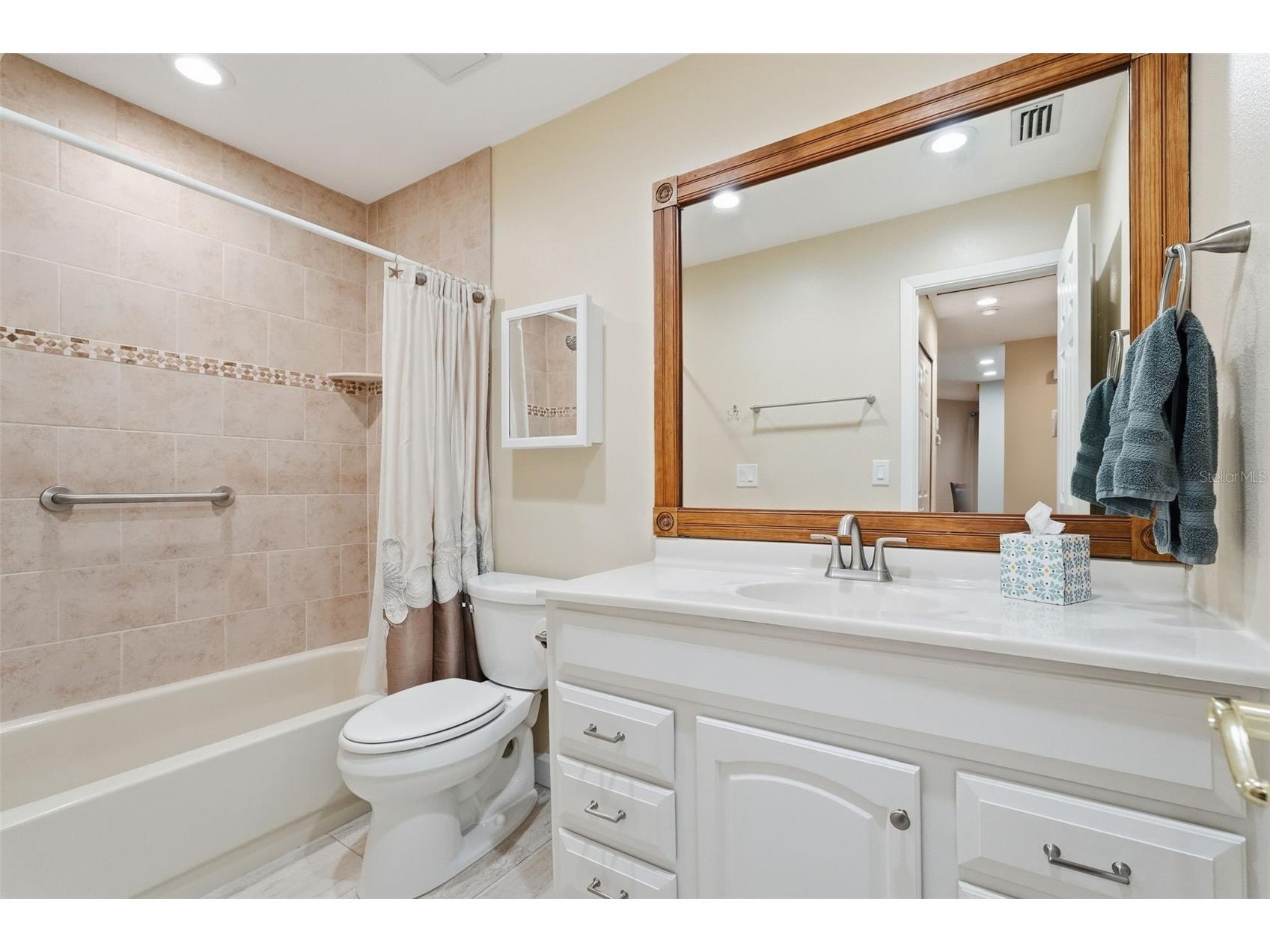 1994 Whitney Way Clearwater FL 33760 TB8474024 image16